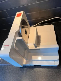 Tradera Bosch Electronic skärmaskin MAS 5600^ Hushållsmaskiner