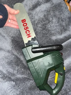 Tradera Bosch leksaks motorsåg> Utklädnad & Rollek