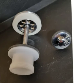 Tradera Bottenventil till handfat.> Vvs