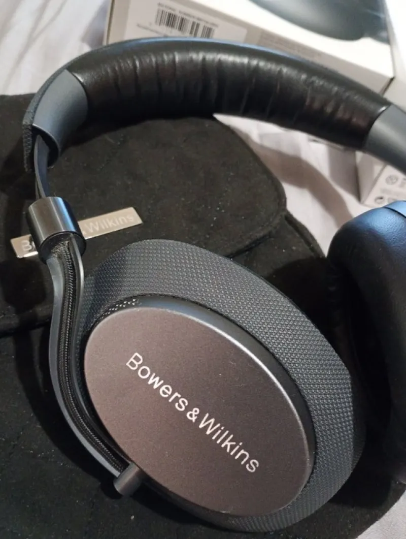 Tradera Bowers & Wilkins Trådlösa Hörlurar^ Hörlurar