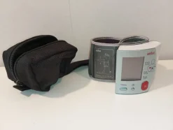 Tradera Braun Blodtrykcmätare & Pulsmätare - Handled - Deffekt/Otestad^ Hälsoprodukter