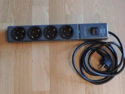 Tradera Brennenstuhl CSL SP4 - 4-vägs grenuttag med överspänningsskydd 2m sladd^ Övrig Hemelektronik