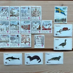 Tradera Album & Tillbehör<Brevmärken från 1982, 1983, God Helg och brevmärken från WWF - Fint använt skick