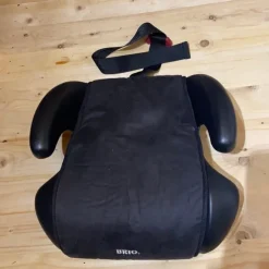 Tradera Brio Bälteskudde Bilbarnstol/säte/sits för barn 15-36 kg> Bilbarnstolar