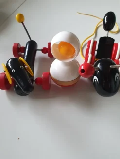 Tradera Brio träleksaker - Tax och Myra utan ägg och gungand boll.> Brio & Träleksaker