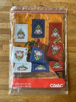 Tradera Broderimönster jullöpare^ Sömnad & Stickning