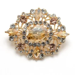 Tradera Broscher<BROSCH I VINTAGE STIL, ca 3,4 x 4,2 cm, 12g