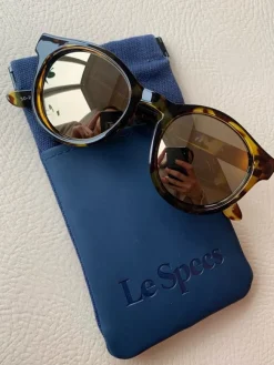 Tradera Bruna Le Specs ”Hey Macarena” solglasögon> Solglasögon