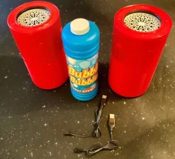 Tradera Lek & Spel<Bubbelmaskiner x 2 st. (Paket)