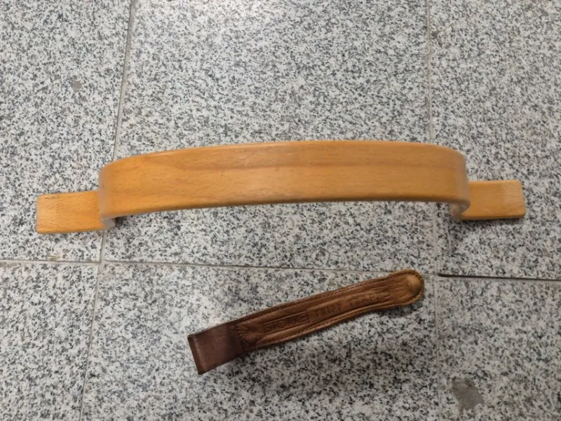 Tradera Bygel till Stokke Tripp Trapp Barnstol med läderrem> Barn- & Babystolar