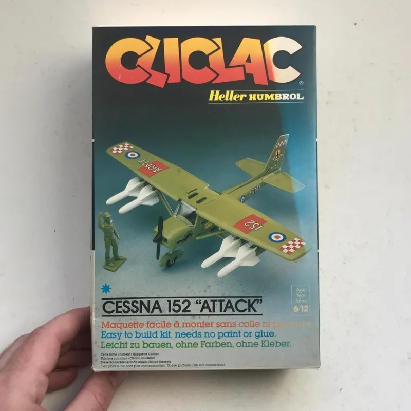Tradera Byggmodell Heller vintage oöppnad - Cessna 152 Attack^ Plastbyggsatser