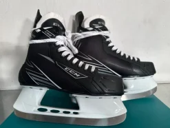 Tradera Hockey & Skridskor<CCM Hockey Skridskor Storlek 42