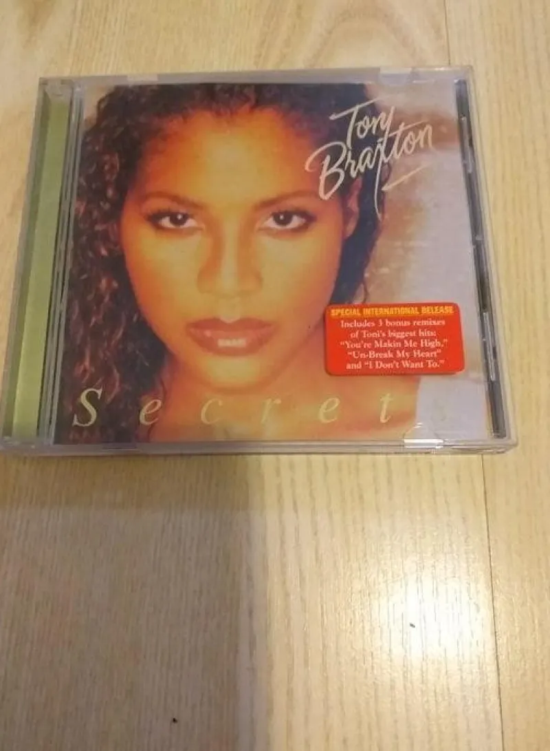 Tradera CD MUSIK - TONI BRAXTON - SECRETS^ Cd
