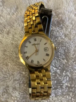 Tradera Certina Damklocka i Guldfärgat Stål^ Armbandsur