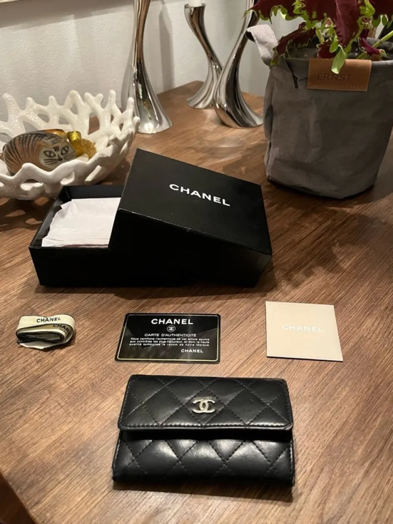 Tradera Chanel plånbok> Plånböcker