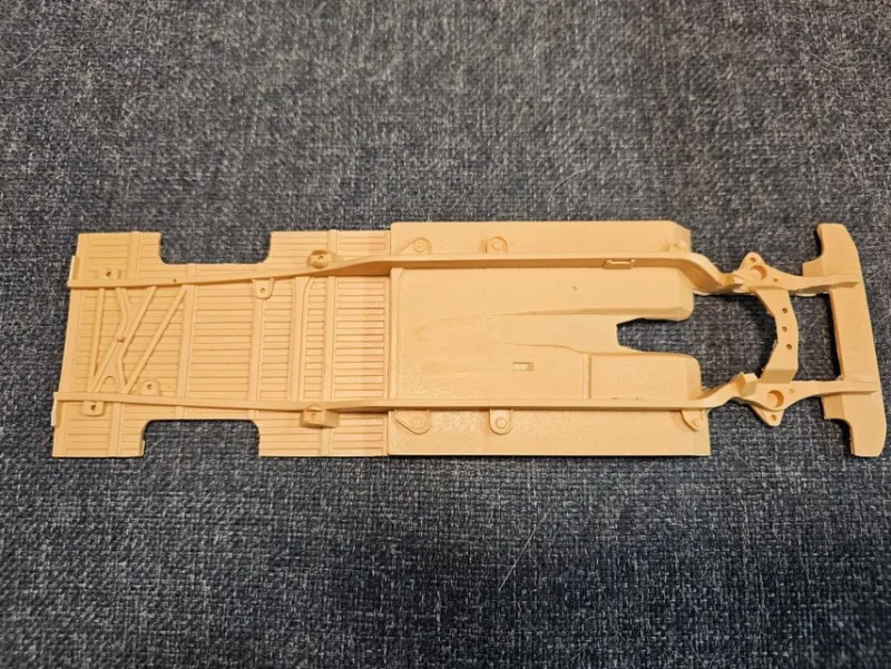 Tradera Chassi för modellbyggande^ Plastbyggsatser