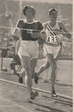Tradera Olympia<Cigarette Picture Card Olympics 1932-Running 5000 Meter Lehtinen (finland)