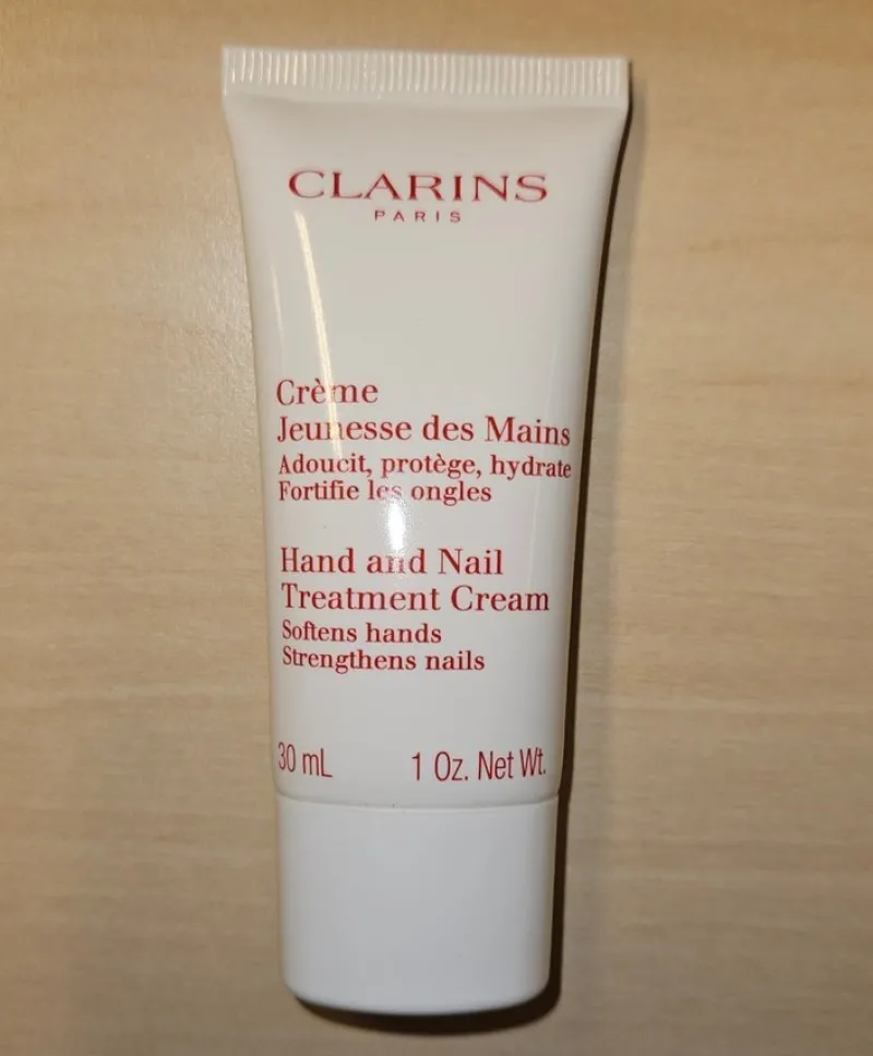 Tradera Manikyr, Hand- & Fotvård<CLARINS HAND AND NAIL TREATMENT CREAM 30 ML - NYTT/OANVÄNT/OÖPPNAT!