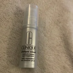 Tradera Ansiktsvård<Clinique Smart Custom-Repair Eye Treatment, 5 ml, värde ca. 200kr