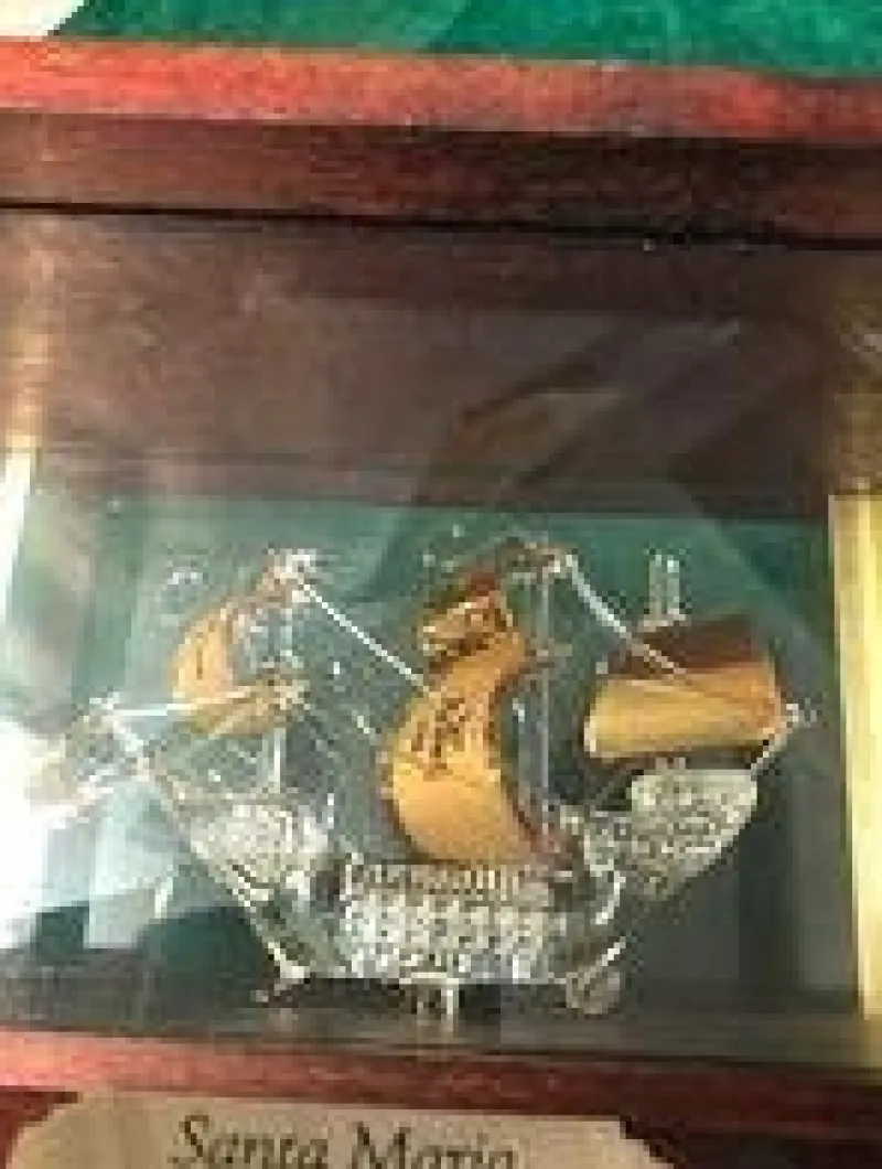 Tradera Columbus flaggskepp Santa Maria i kristall^ Båt- & Fartygsmemorabilia