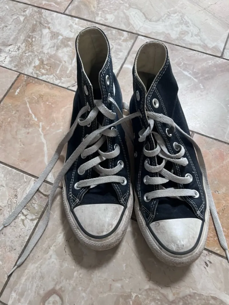 Tradera Damskor<Converse Chuck Taylor All Star HI - Svarta - Stl 37