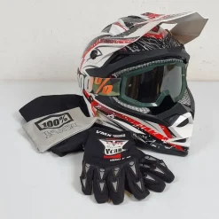 Tradera Crosshjälm med glasögon - Skoterhjälm - Mopedhjälm - VCAN - Strl 59-60^ Motocross