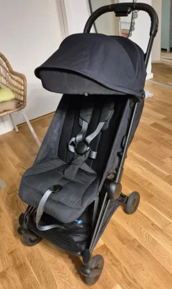 Tradera Cybex Coya Resevagn - Matte Black / Sepia Black / barnvagn, sittvagn.> Barnvagnar