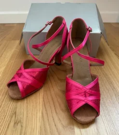 Tradera Tävlingsdans<Dansskor från Worktool - Rosa. Helt nya!