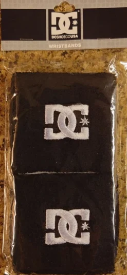 Tradera Skateboard & Inlines<DC Shoes - Skateboard - Snowboard - Wristband - Svettband - Black