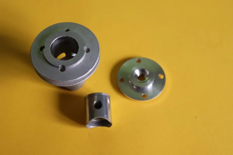 Tradera De Ridder Kolv och foder till 21-motorn (TL19)^ Modellmotorer