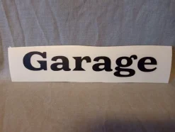 Tradera Klistermärken & Stickers<Dekal med texten