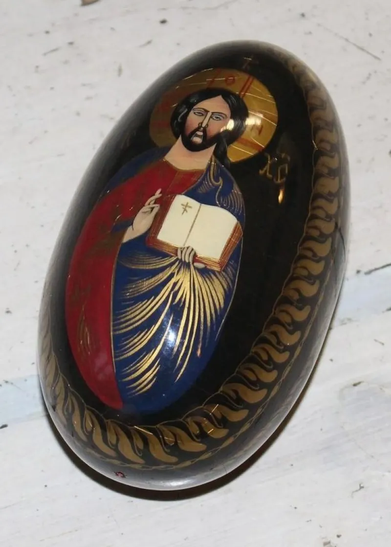 Tradera DEKORATIVT MÅLAT RYSKT ÄGG.> Ikoner & Religiösa Föremål