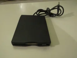 Tradera Dell Floppy Disk-enhet USB> Datorkomponenter