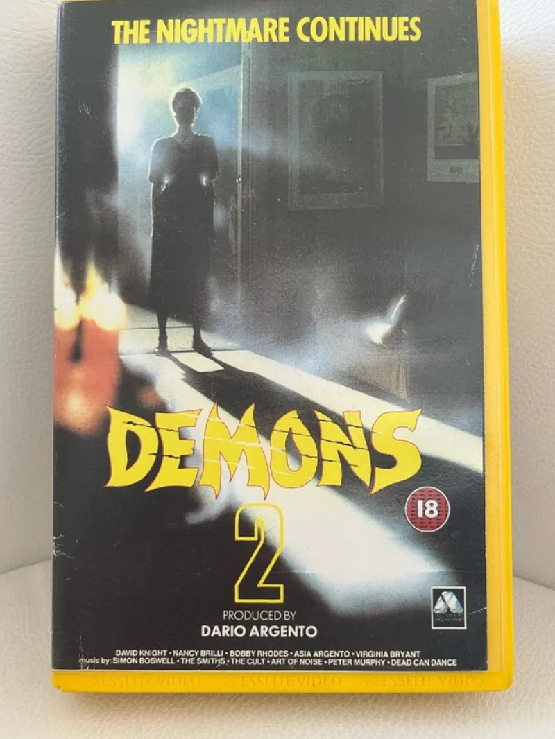 Tradera Demons 2 VHS> Vhs-filmer