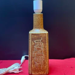 Tradera DESIREE STENTÖJ, DANMARK 1960-TAL. Bordslampa i keramik.> Antikviteter