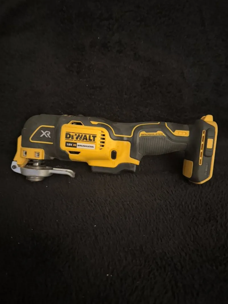 Tradera DEWALT DCS355N-XJ Oscillerande Multiverktyg> Maskiner