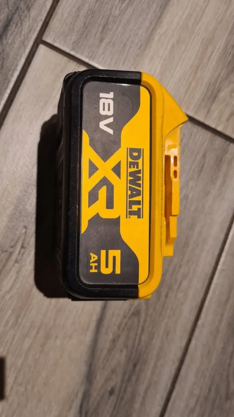 Tradera Dewalt 18V XR 5.0Ah batteri DCB184> Övriga Byggartiklar