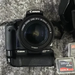 Tradera Digitalkamera Canon EOS400 Dmed alla tillbehör som finns i bilder^ Digitala Fotoramar