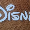 Tradera Disney logotyp - Plast^ Disney