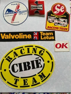 Tradera Klistermärken & Stickers<Diverse dekaler/klistermärken från motorsport från 70-talet.