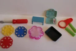 Tradera Diverse leksaker enligt bild, skruvmejsel bord, mm> Experimentlådor & Vetenskap