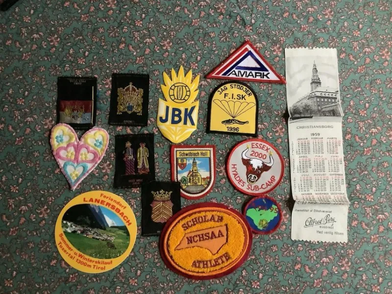 Tradera Diverse Tygmärken> Tygmärken & Pins