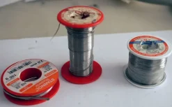 Tradera Diversie lödtenn enligt bild^ Elektronikinstrument