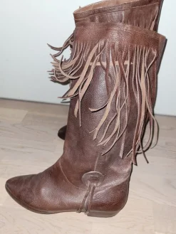 Tradera Övriga Skoprodukter<Donna Läderstövlar med fransar - Brun - Storlek 40