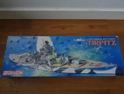 Tradera Dragon 1/700 - Tirpitz German Battleship WW2 Byggsats - Vintage Retro 2004^ Plastbyggsatser