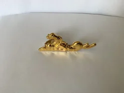 Tradera Slipsnålar<Drake Kina slott Drottningholm slipsklämma slipsnål. Ny