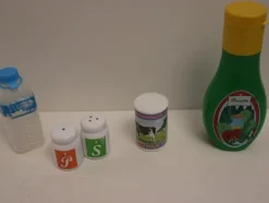 Tradera Dressing salt och peppar mjölk och vattenflaska> Utklädnad & Rollek