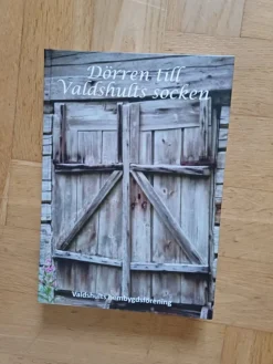 Tradera DÖRREN TILL VALDSHULTS SOCKEN HEMBYGDSFÖRENING MYCKET BRA SKICK> Historia