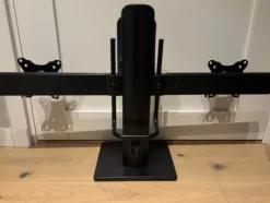 Tradera Dubbel skärmhållare> Bildskärmar