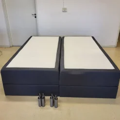 Tradera Dubbelsäng med förvaring & ben- 180 säng^ Möbler